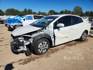 TOYOTA PRIUS THREE