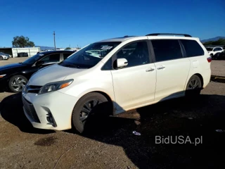 TOYOTA SIENNA LIMITED PREMIUM 7-PASSENGER