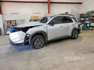 NISSAN PATHFINDER SV