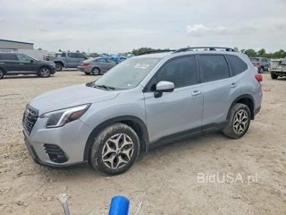 SUBARU FORESTER PREMIUM