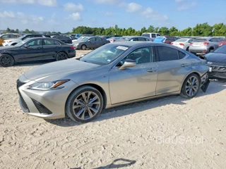 LEXUS ES 350 F SPORT