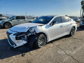 LEXUS ES 300H LUXURY