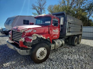 MACK RB688S
