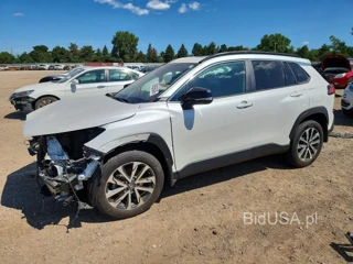 TOYOTA COROLLA CROSS XLE