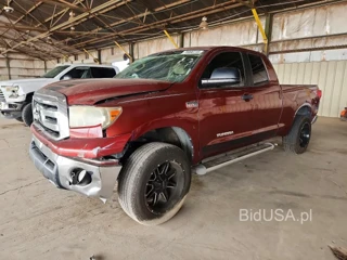 TOYOTA TUNDRA DOUBLE CAB SR5