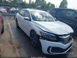 VOLKSWAGEN VOLKSWAGEN PASSAT 2.0T R-LINE
