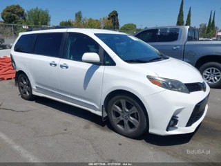 TOYOTA TOYOTA SIENNA SE 8 PASSENGER