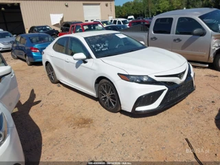 TOYOTA TOYOTA CAMRY SE