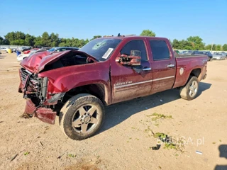 GMC SIERRA K2500 DENALI