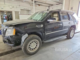 CADILLAC ESCALADE LUXURY