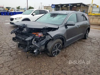 KIA NIRO LX