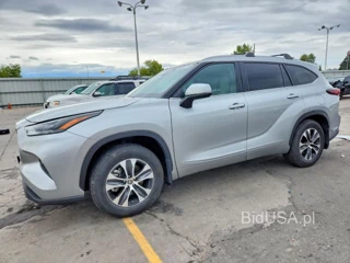 TOYOTA HIGHLANDER XLE