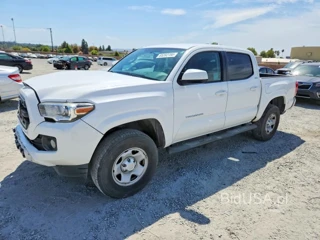 TOYOTA TACOMA SR5