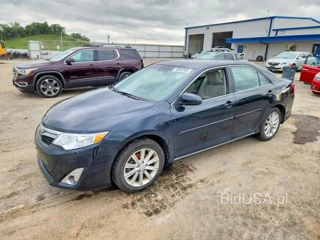 TOYOTA CAMRY HYBRID XLE
