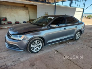 VOLKSWAGEN JETTA SE