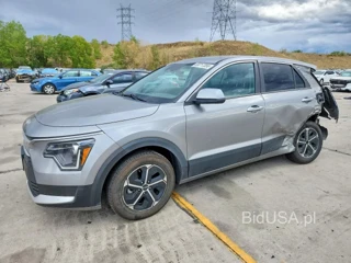 KIA NIRO LX