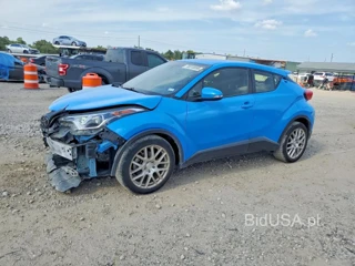 TOYOTA C-HR XLE