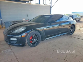 PORSCHE PANAMERA 2