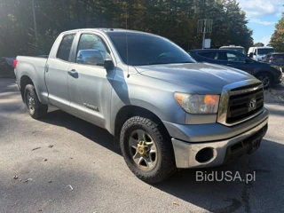 TOYOTA TUNDRA DOUBLE CAB SR5
