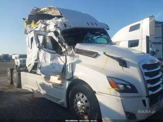 FREIGHTLINER FREIGHTLINER NEW CASCADIA 126
