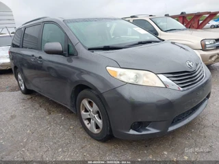 TOYOTA TOYOTA SIENNA LE