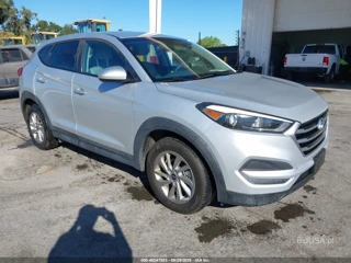 HYUNDAI HYUNDAI TUCSON SE