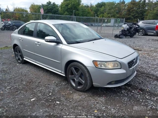 VOLVO VOLVO S40 T5 R-DESIGN