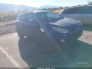 HYUNDAI HYUNDAI TUCSON SE
