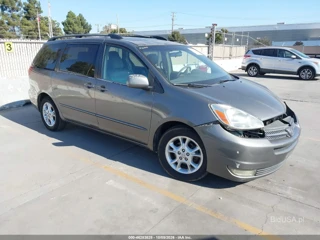 TOYOTA TOYOTA SIENNA XLE