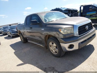 TOYOTA TOYOTA TUNDRA SR5 V8