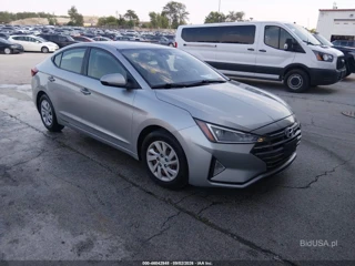 HYUNDAI HYUNDAI ELANTRA SE