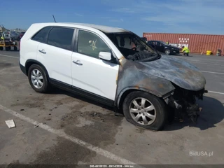 KIA KIA SORENTO LX