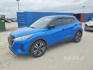 NISSAN KICKS S