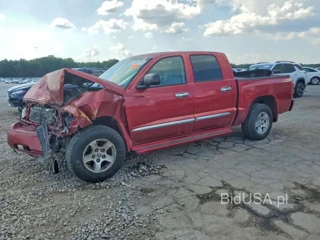DODGE DAKOTA QUAD SLT