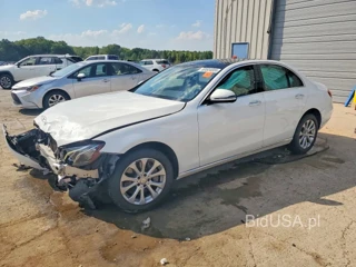 MERCEDES-BENZ E 300 4MATIC