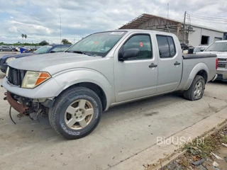NISSAN FRONTIER SE V6
