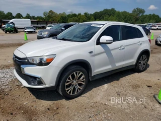 MITSUBISHI OUTLANDER SPORT ES