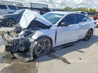 NISSAN ALTIMA SR