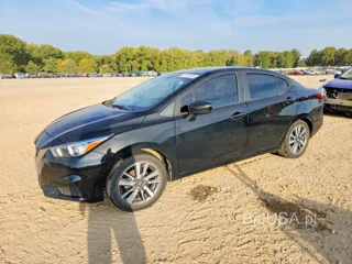 NISSAN VERSA SV