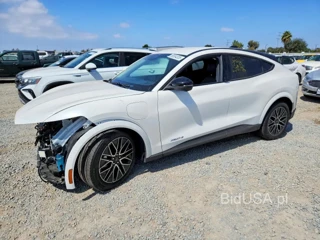 FORD MUSTANG MACH-E PREMIUM