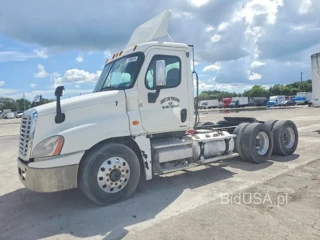 FREIGHTLINER CASCADIA 125
