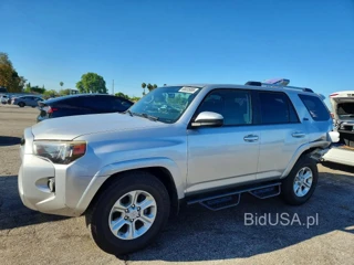 TOYOTA 4RUNNER SR5
