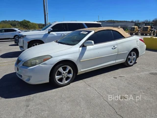 TOYOTA CAMRY SOLARA SLE V6