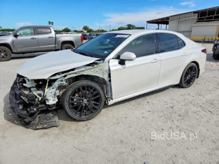 TOYOTA CAMRY XSE