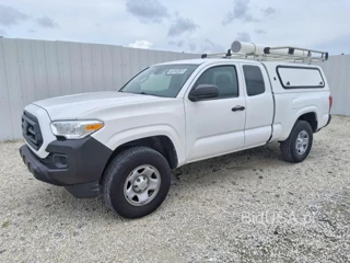 TOYOTA TACOMA SR