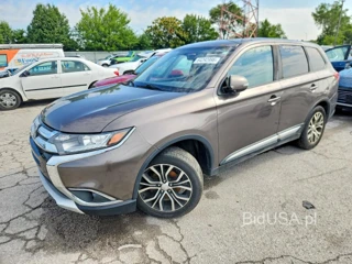 MITSUBISHI OUTLANDER SE