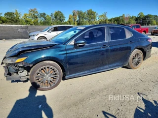 TOYOTA CAMRY SE