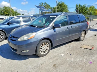 TOYOTA SIENNA XLE