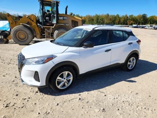 NISSAN KICKS S