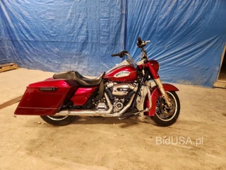 HARLEY-DAVIDSON FLHP POLICE ROAD KING